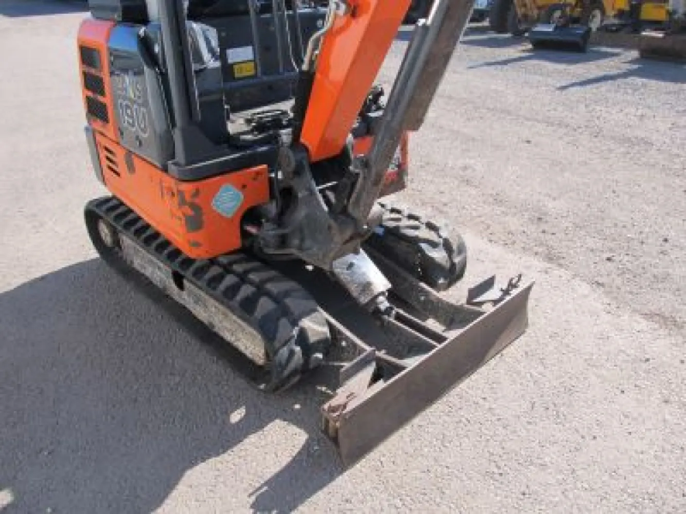 Hitachi ZX19U-5A YR - Fenland Tractors - Fenland Tractors