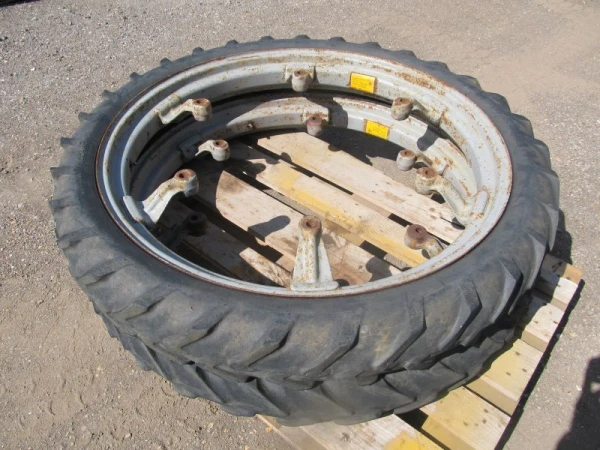 Wheels and Tyres Avon Tractor Rowcrop 6 - 36 8 Ply